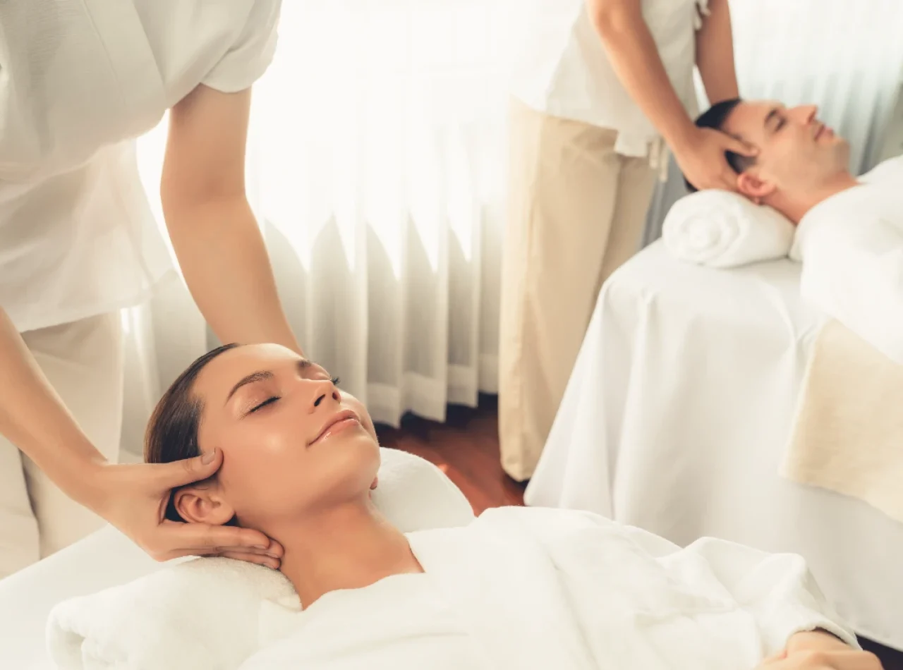 caucasian-couple-enjoying-relaxing-antistress-head-massage-quiescent